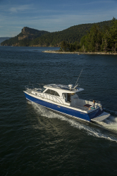 2021 - Aspen Power Catamarans - Aspen C100