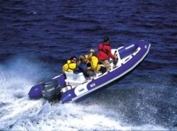 2009- Avon Boats - Adventure 450 Open