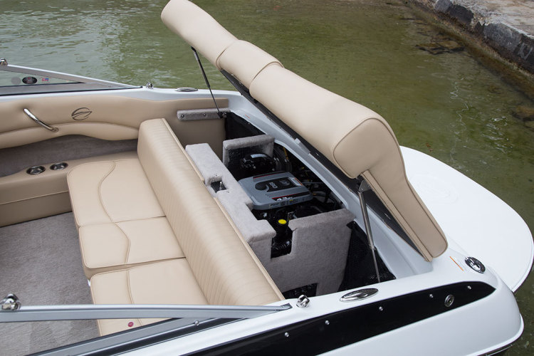 l_crownline-boats-super-sport-ss-18ss-feature-07