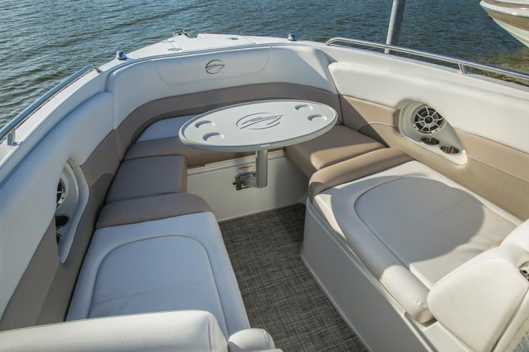 l_crownline-boats-super-sport-ss-335ss-feature-05
