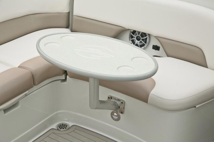 l_crownline-boats-super-sport-ss-255ss-feature-05