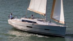 2019 - Dufour Yachts - Grand Large 382