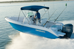 2014 - Everglades Boats - 210CC