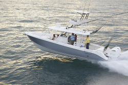 2013 - Everglades Boats - 355CCX