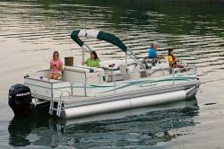 2009 - Fisher Boats - Freedom 220 DLX Fish