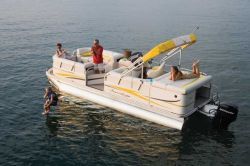 Fisher Boats - Freedom 220 DLX