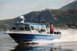 2018 - Kingfisher Boats - 2725 Offshore
