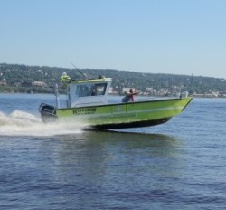 2017 - Lake Assault Boats - Bettendorf 26 fireboat