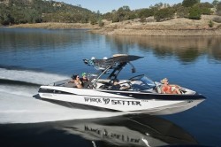 2011 - Malibu Boats CA - Wakesetter 247 LSV
