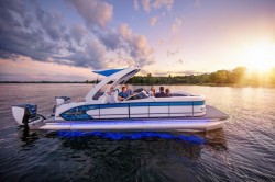 2018 - Manitou Boats - X-Plode 27 SRW Dual Engine