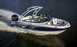 2020 - Monterey Boats - M-205