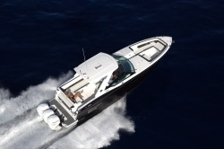 2019 - Monterey Boats - 385 SE