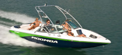 2010 - Moomba Boats - Outback