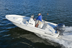 2017 - Nauticstar Boats - 2400 Sport
