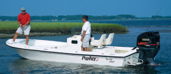 Parker Boats 2300 T Big Bay Center Console Boat