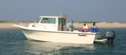Parker Boats 2520 XLSC Walkaround Boat