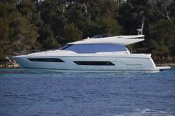 2019 - Prestige Yachts - 680 S