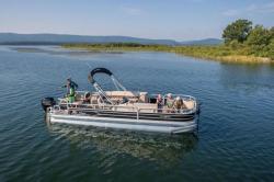 2019 - Sun Tracker - Fishin- Barge 24 DLX