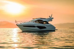 2019 - Sunseeker Yachts - Manhattan 52