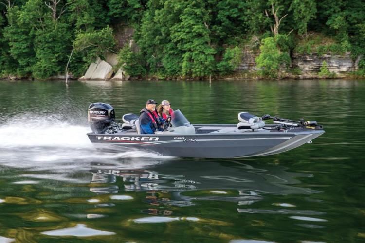 Research 2018 - Tracker Boats - Pro 170 on iboats.com