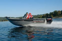 Tracker Boats - Pro Guide V-17 SC