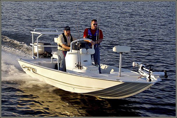 Research War Eagle Boats 19T CC Center Console Boat on iboats.com