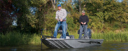 2013 - Xpress Boats - Striker 17