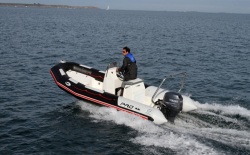 2014 - Zodiac Boats - Pro Touring 550