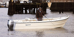 2017 - Arima Boats - Angler 19