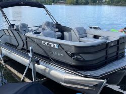 2023 Crest Boats by Maurell Products St. Johns MI