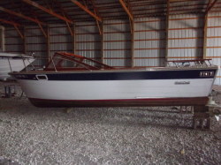 1992 - - X-220 Runabout