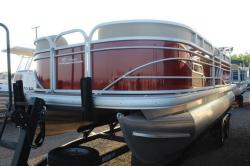 2023 Sun Tracker Party Barge 20 DLX Lake Placid FL