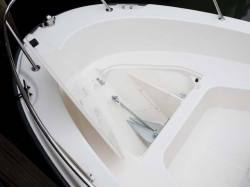 2013 - Boston Whaler Boats - 190 Outrage