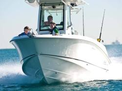 2016 - Boston Whaler Boats - 250 Outrage