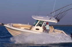 2017 - Boston Whaler Boats - 250 Outrage