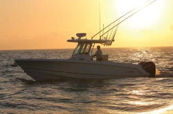 2017 - Boston Whaler Boats - 280 Outrage