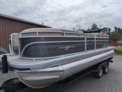 2024 Sun Tracker PARTY BARGE 20 DLX Rochester NY