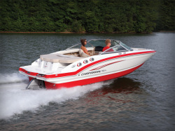 2011- Chaparral Boats - 196 SSi