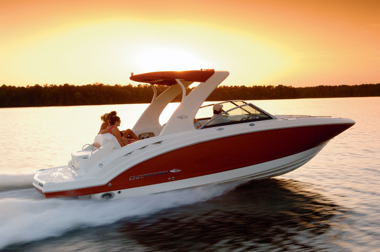 https://boats.iboats.com/sites/chaparralboats/site_page_8915/images/l_20.jpg