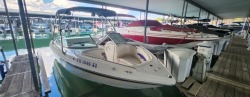 2000 - Chaparral Boats - 216 SSi