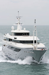 2011 - CRN Yacht - 60 Givi
