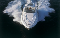 2012 - Cruisers Yachts - 560 Express