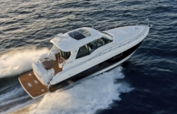 2015 - Cruisers Yachts - 48 Cantius
