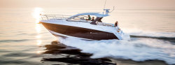 2020 - Cruisers Yachts - 39 Express Coupe