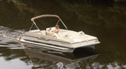 2011 - Fiesta Boats - 18- Sunfisher Center Console
