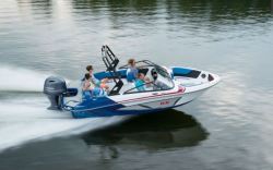 2022 - Glastron Boats - GX 190 Sport