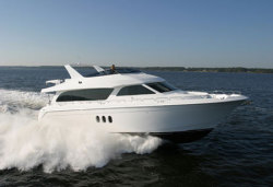 2009 - Hatteras Yachts - 72 Motor Yacht