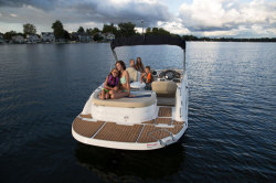 2018 - Hurricane Deck Boats - SS 202 IO