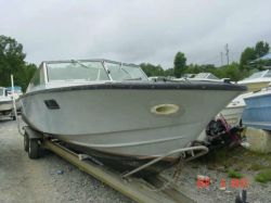 1977 Wellcraft Nova 25 Mercruiser twin cut