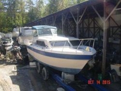 1982 Chris Craft 281 Catalina